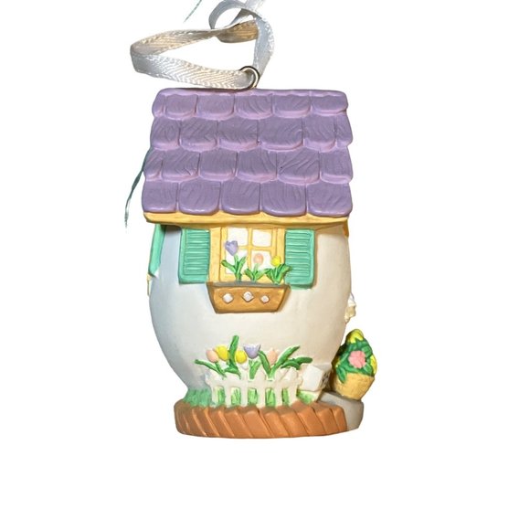 Hallmark Keepsake Ornament Apple Blossom Lane 1995 - Picture 8 of 13